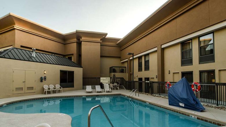 <b>Hampton Inn Caryville Pool</b>. Images powered by <a href="https://iceportal.shijigroup.com/" title="IcePortal" target="_blank">IcePortal</a>.