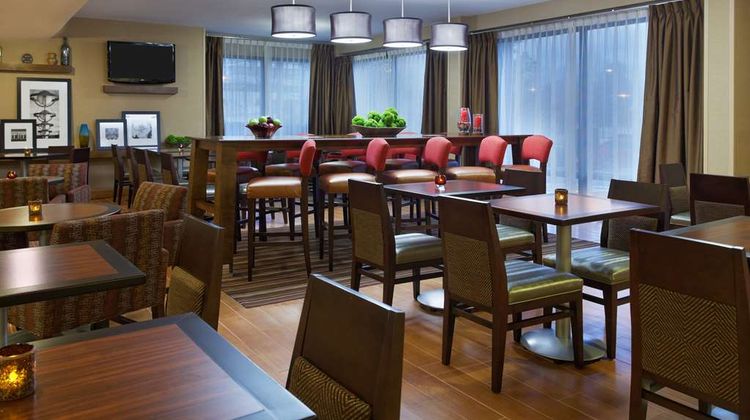 Hampton Inn Raleigh/Cary Lobby