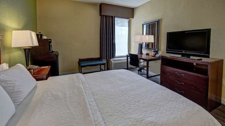<b>Hampton Inn Raleigh/Cary Room</b>. Images powered by <a href="https://iceportal.shijigroup.com/" title="IcePortal" target="_blank">IcePortal</a>.