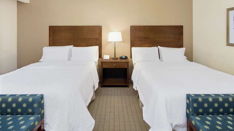 Hampton Inn Columbus South Fort Moore Room