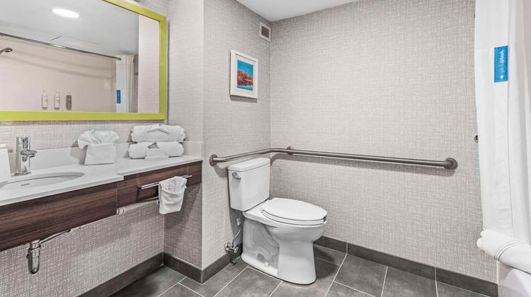 Hampton Inn Columbus-North Room