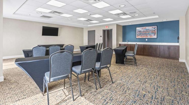 Hampton Inn Columbus-North Meeting