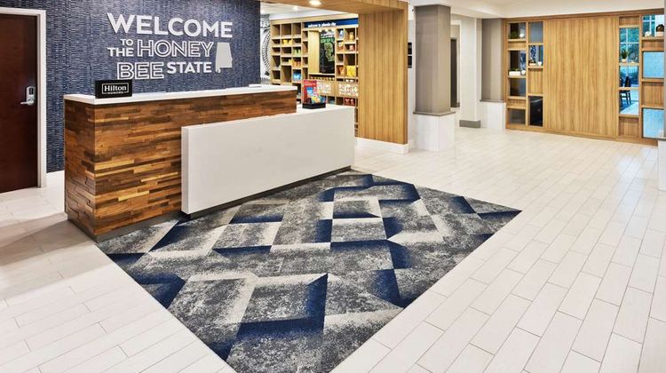Hampton Inn & Suites Lobby
