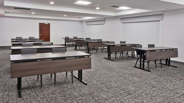 Hampton Inn & Suites Meeting