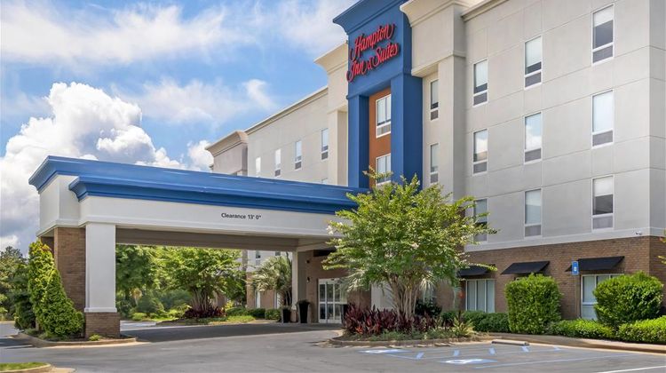 Hampton Inn & Suites Exterior