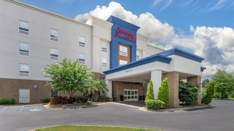 Hampton Inn & Suites Exterior