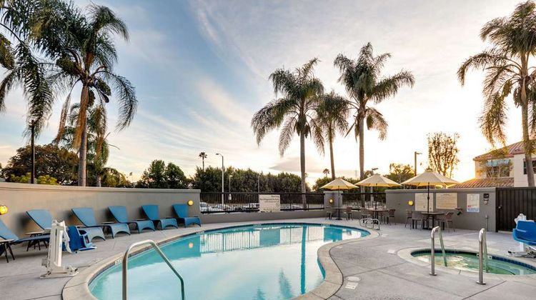 Hampton Inn Carson Pool