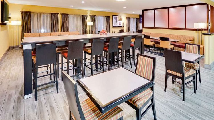 Hampton Inn Carson Lobby