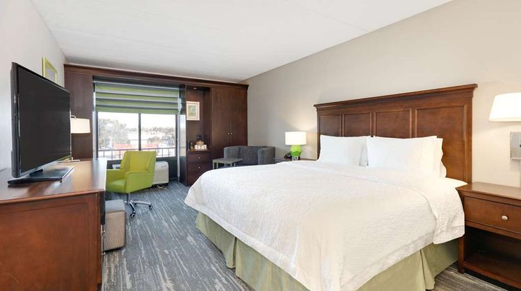 Hampton Inn Carson Room