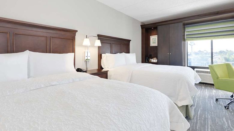 <b>Hampton Inn Carson Room</b>. Images powered by <a href="https://iceportal.shijigroup.com/" title="IcePortal" target="_blank">IcePortal</a>.