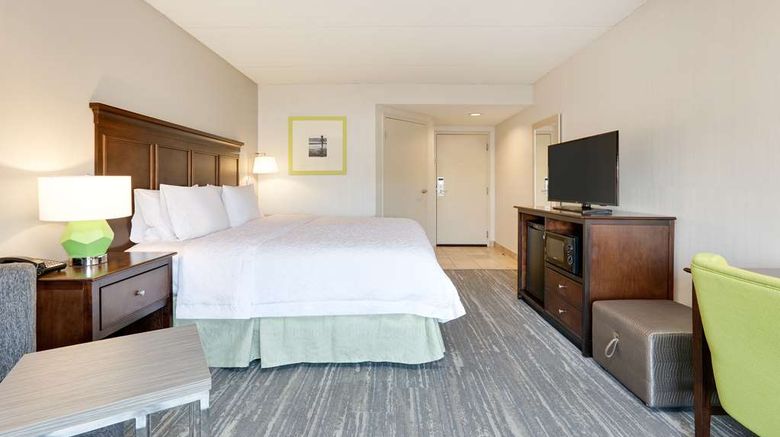 <b>Hampton Inn Carson Room</b>. Images powered by <a href="https://iceportal.shijigroup.com/" title="IcePortal" target="_blank">IcePortal</a>.