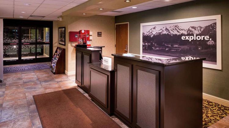 Hampton Inn & Suites Carson City, NV Lobby