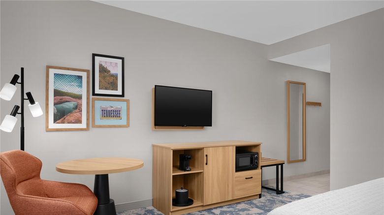 <b>Hampton Inn Crossville Room</b>. Images powered by <a href="https://iceportal.shijigroup.com/" title="IcePortal" target="_blank">IcePortal</a>.