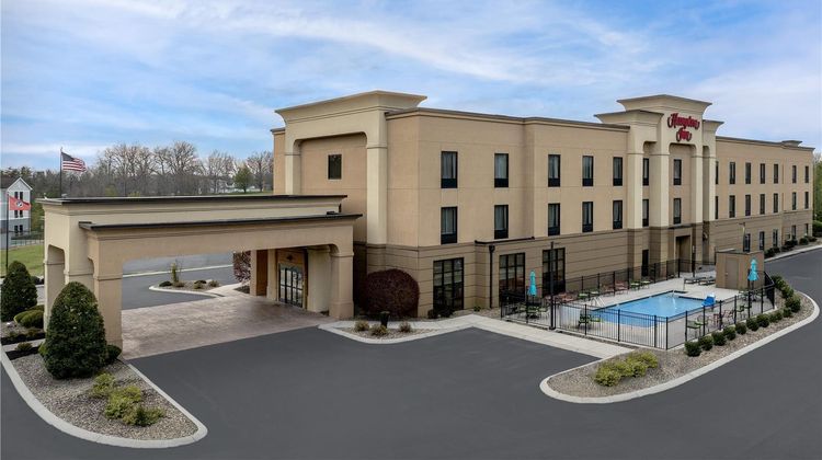 Hampton Inn Crossville Exterior