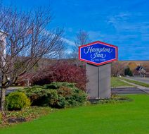 Hampton Inn Cortland Exterior