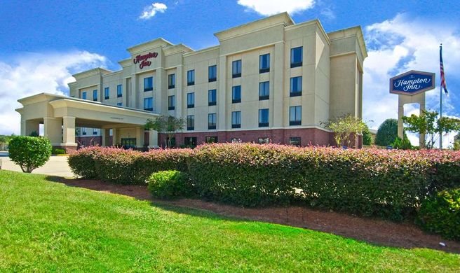 Hampton Inn Canton Exterior