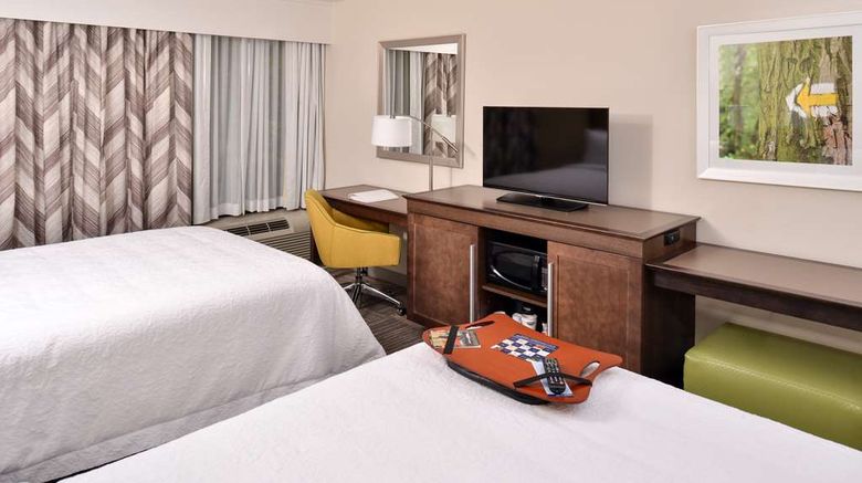 <b>Hampton Inn Cartersville Room</b>. Images powered by <a href="https://iceportal.shijigroup.com/" title="IcePortal" target="_blank">IcePortal</a>.