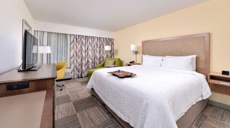 Hampton Inn Cartersville Room