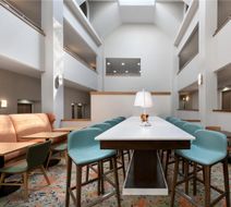 Hampton Inn Cartersville Lobby