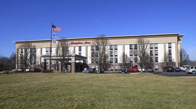 <b>Hampton Inn Eastgate Exterior</b>. Images powered by <a href="https://iceportal.shijigroup.com/" title="IcePortal" target="_blank">IcePortal</a>.