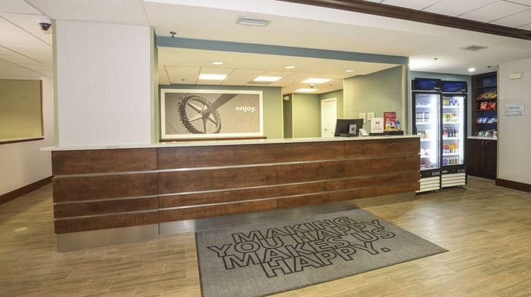 Hampton Inn Eastgate Lobby