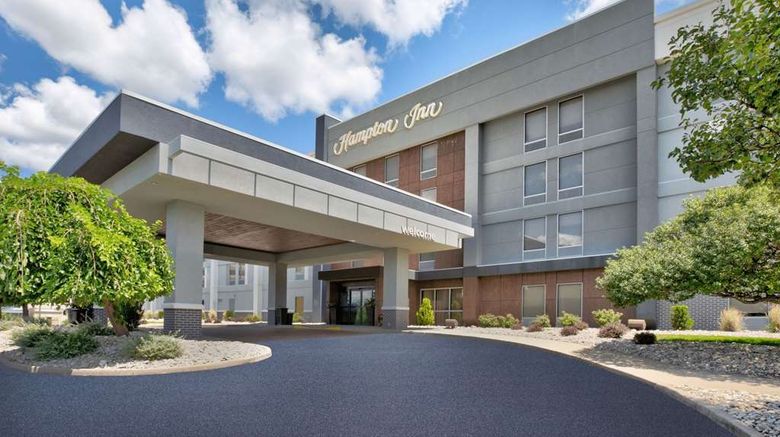 Hampton Inn Fairfield Exterior. Images powered by <a href="https://iceportal.shijigroup.com" target="_blank" rel="noopener">Ice Portal</a>.
