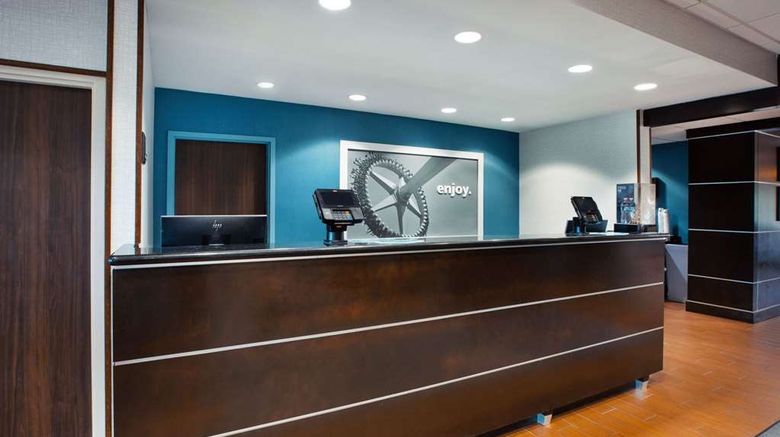 <b>Hampton Inn Fairfield Lobby</b>. Images powered by <a href="https://iceportal.shijigroup.com/" title="IcePortal" target="_blank">IcePortal</a>.