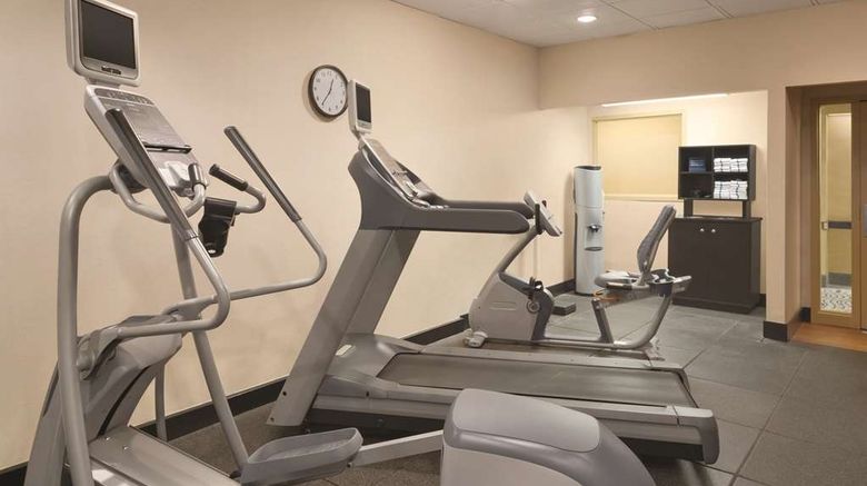 <b>Hampton Inn Cincinnati-Kings Island Health</b>. Images powered by <a href="https://iceportal.shijigroup.com/" title="IcePortal" target="_blank">IcePortal</a>.