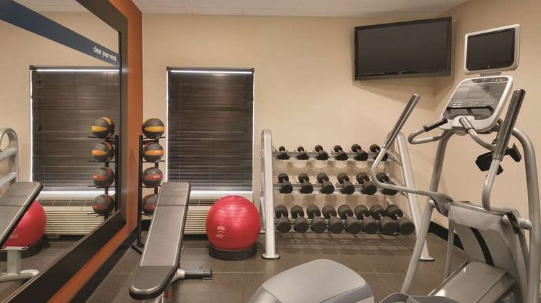 <b>Hampton Inn Cincinnati-Kings Island Health</b>. Images powered by <a href="https://iceportal.shijigroup.com/" title="IcePortal" target="_blank">IcePortal</a>.