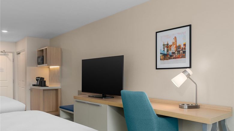 <b>Hilton Garden Inn West Chester Room</b>. Images powered by <a href="https://iceportal.shijigroup.com/" title="IcePortal" target="_blank">IcePortal</a>.