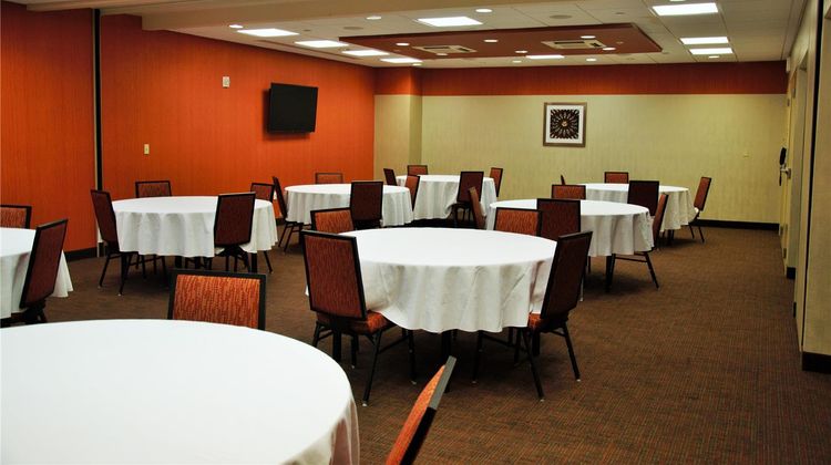 Hampton Inn & Suites Uptown-University Meeting