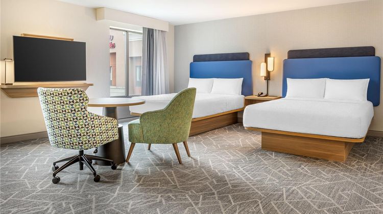 Hampton Inn & Suites Uptown-University Room