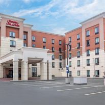Hampton Inn & Suites Uptown-University