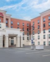 Hampton Inn & Suites Uptown-University