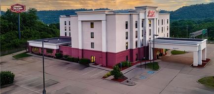 Hampton Inn & Suites Wilder Exterior