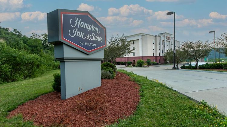 Hampton Inn & Suites Wilder Exterior