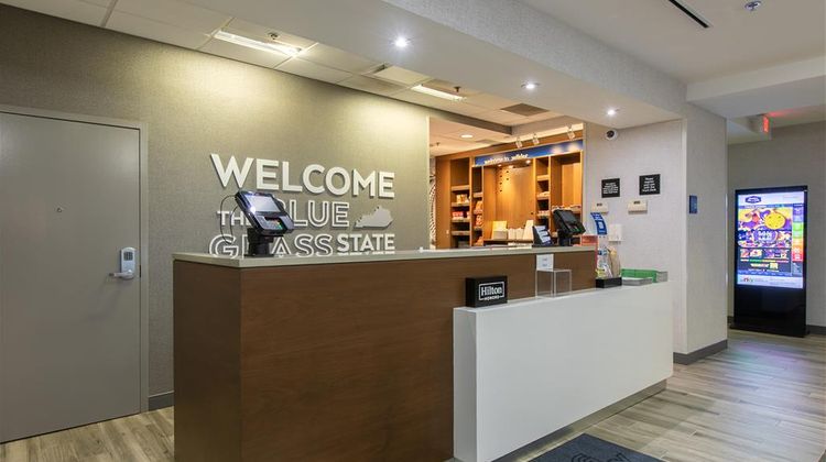 Hampton Inn & Suites Wilder Lobby