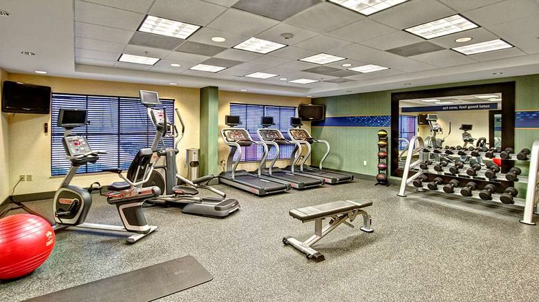 <b>Hampton Inn Cleveland Health</b>. Images powered by <a href="https://iceportal.shijigroup.com/" title="IcePortal" target="_blank">IcePortal</a>.