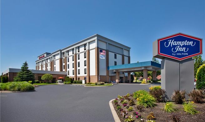 Hampton Inn Coventry-Warwick Area Exterior