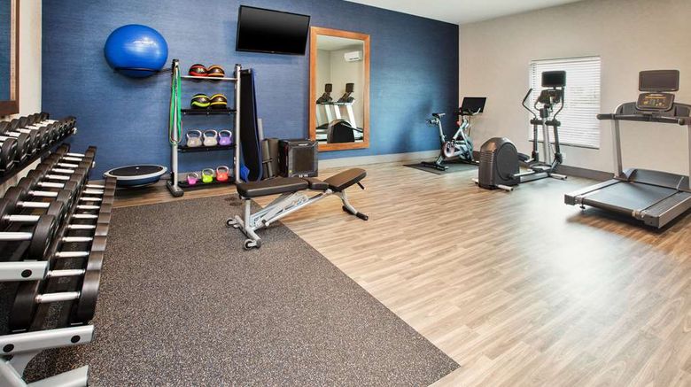 <b>Hampton Inn - Clinton Health</b>. Images powered by <a href="https://iceportal.shijigroup.com/" title="IcePortal" target="_blank">IcePortal</a>.