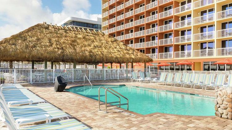 Hampton Inn-Daytona Beach/Beachfront Pool
