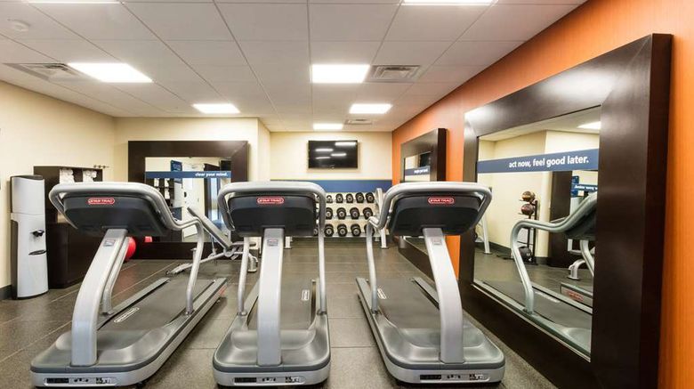 <b>Hampton Inn-Daytona Beach/Beachfront Health</b>. Images powered by <a href="https://iceportal.shijigroup.com/" title="IcePortal" target="_blank">IcePortal</a>.