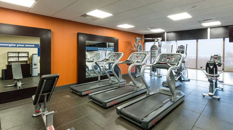 <b>Hampton Inn-Daytona Beach/Beachfront Health</b>. Images powered by <a href="https://iceportal.shijigroup.com/" title="IcePortal" target="_blank">IcePortal</a>.