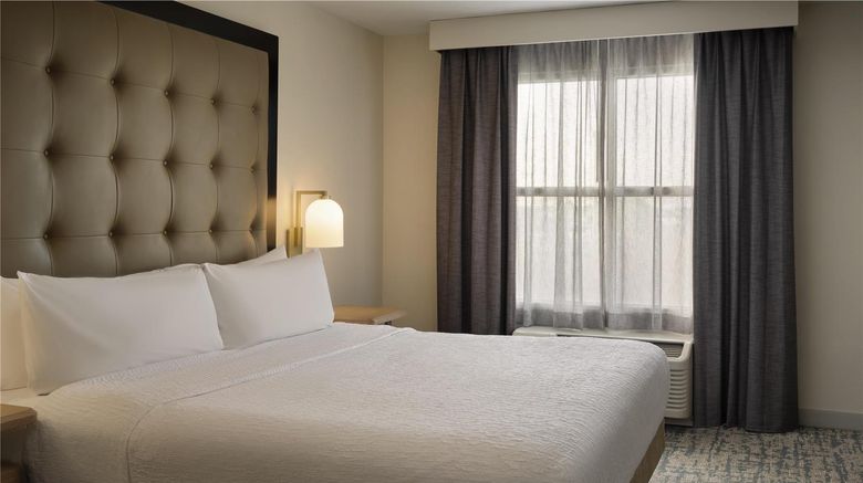 <b>Homewood Suites by Hilton Room</b>. Images powered by <a href="https://iceportal.shijigroup.com/" title="IcePortal" target="_blank">IcePortal</a>.