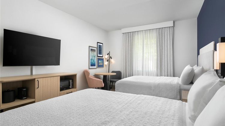 Hampton Inn New Smyrna Beach Room
