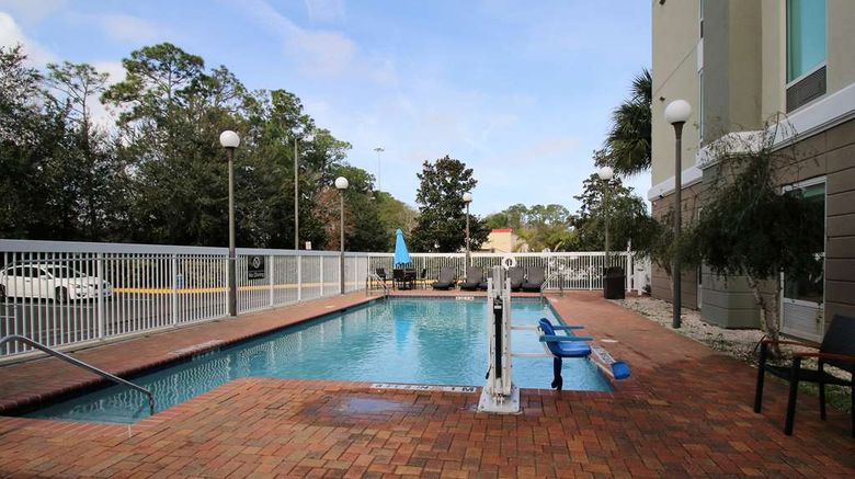 <b>Hampton Inn & Suites Palm Coast Pool</b>. Images powered by <a href="https://iceportal.shijigroup.com/" title="IcePortal" target="_blank">IcePortal</a>.