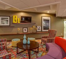 Hampton Inn Daytona Speedway-Airport Lobby