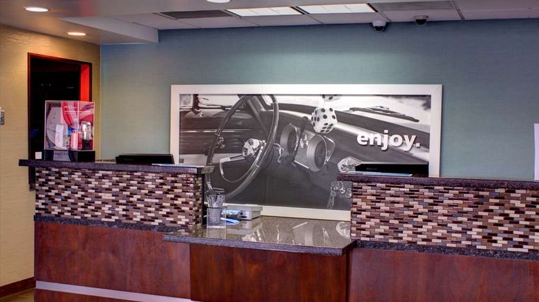 <b>Hampton Inn Daytona Speedway-Airport Lobby</b>. Images powered by <a href="https://iceportal.shijigroup.com/" title="IcePortal" target="_blank">IcePortal</a>.