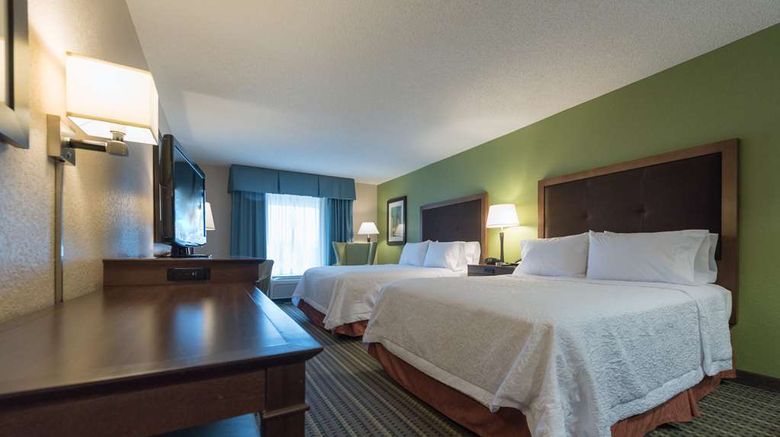<b>Hampton Inn Brooksville-Dade City Room</b>. Images powered by <a href="https://iceportal.shijigroup.com/" title="IcePortal" target="_blank">IcePortal</a>.