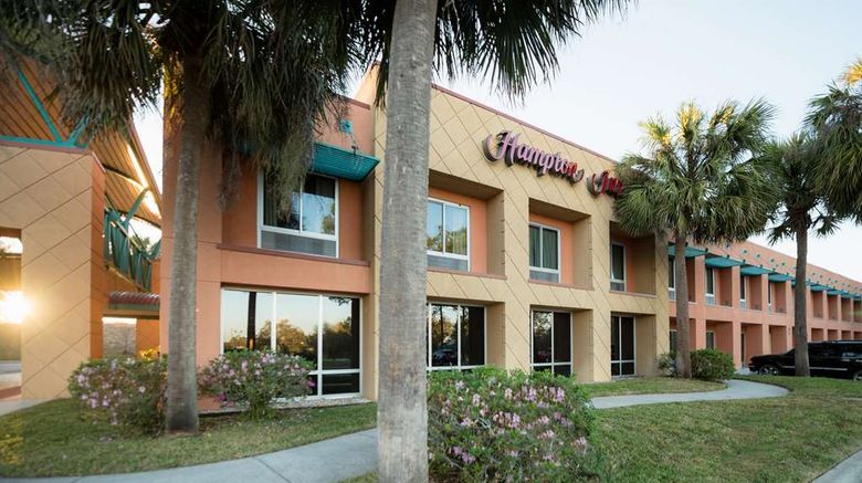 <b>Hampton Inn Brooksville-Dade City Exterior</b>. Images powered by <a href="https://iceportal.shijigroup.com/" title="IcePortal" target="_blank">IcePortal</a>.